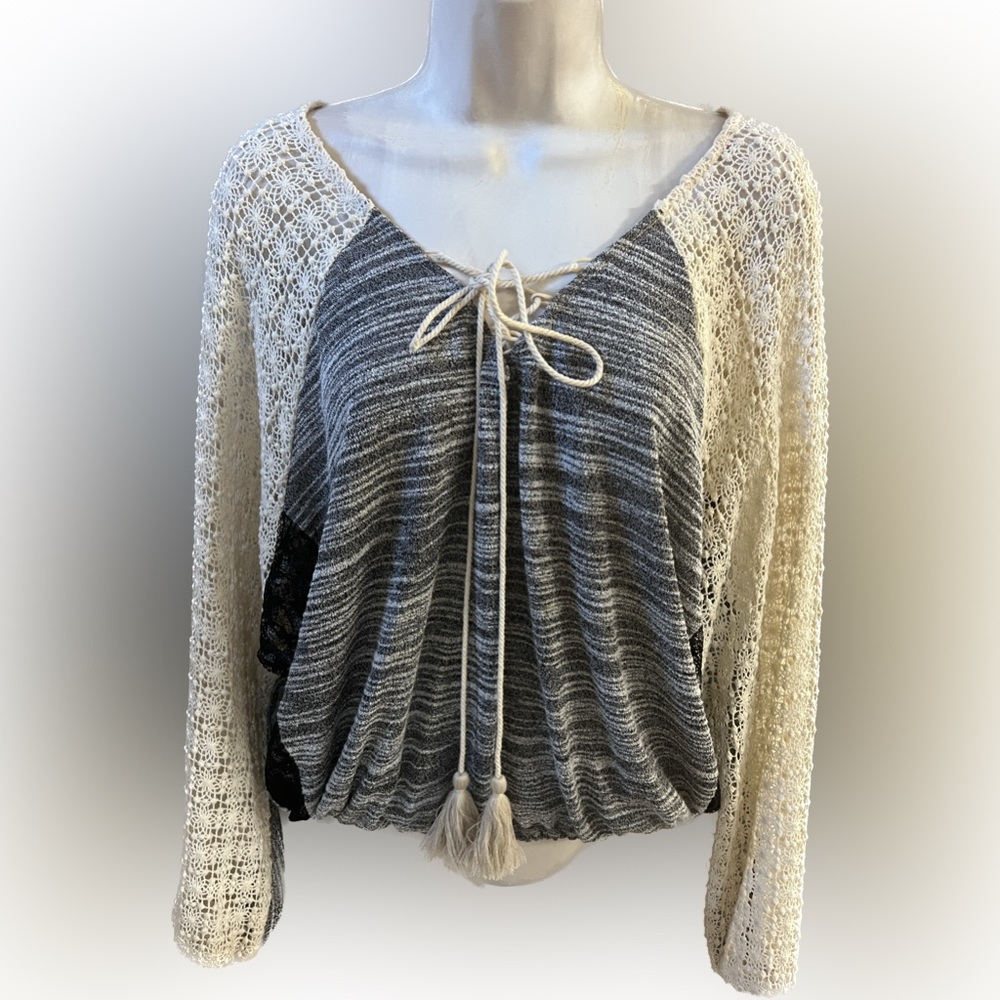 Hazel brand womens multi texture top size S